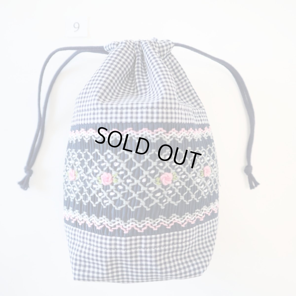 画像2: スモッキング刺繍のミニ巾着 Sサイズ-8~9 (2)