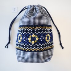 画像1: スモッキング刺繍のミニ巾着 Sサイズ-7 (1)