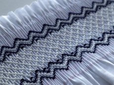 画像1: 完成スモッキング刺繍帯・白 (1)