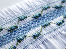 画像1: 完成スモッキング刺繍帯・白 (1)