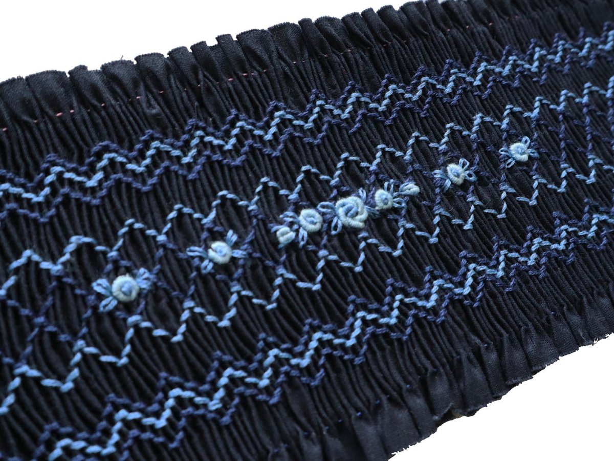 画像1: 完成スモッキング刺繍帯・紺 (1)