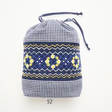 画像1: スモッキング刺繍のミニ巾着 Mサイズ-52 (1)